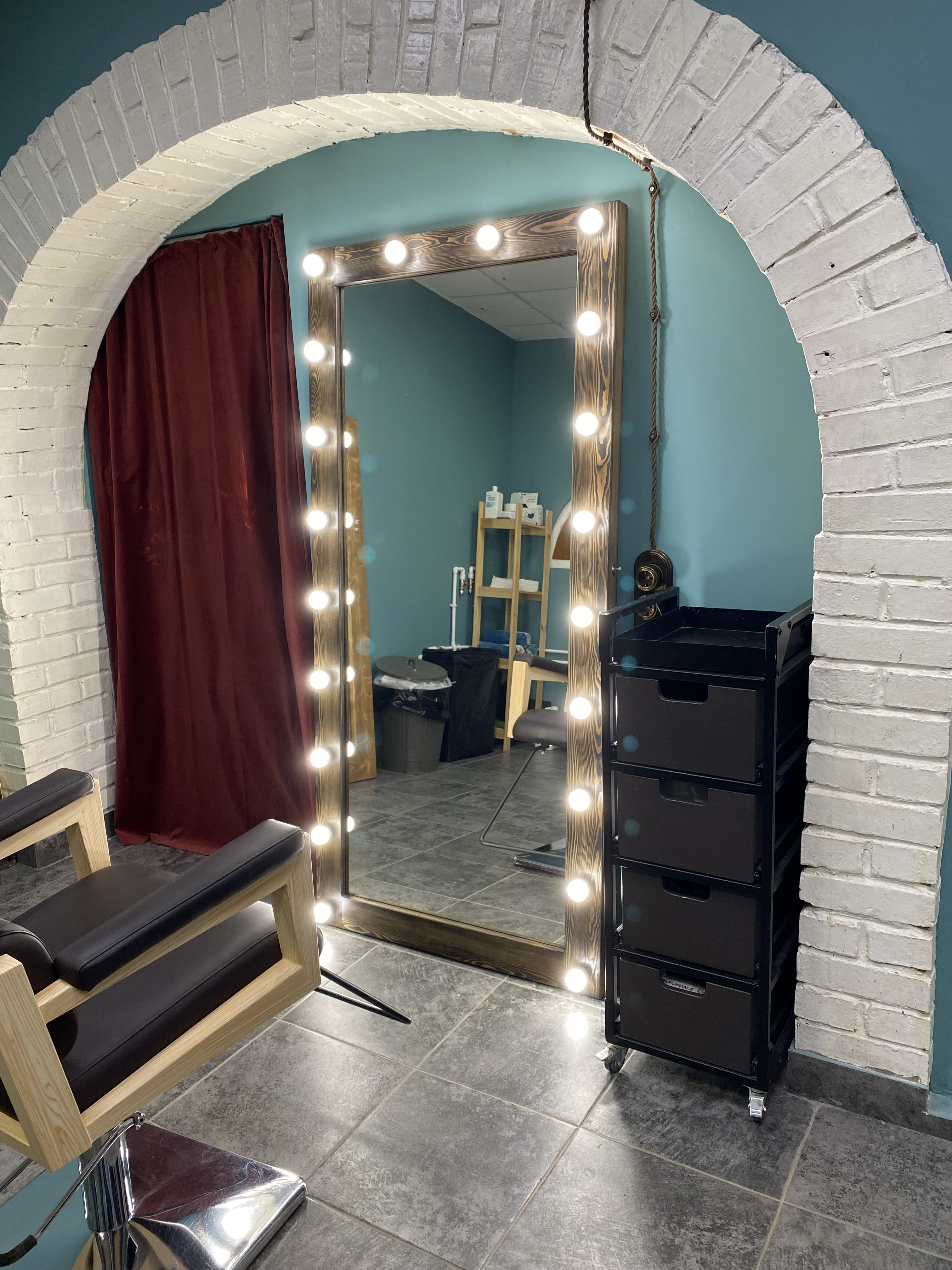 Гримерное зеркало П-образное в деревянной раме - фото 5