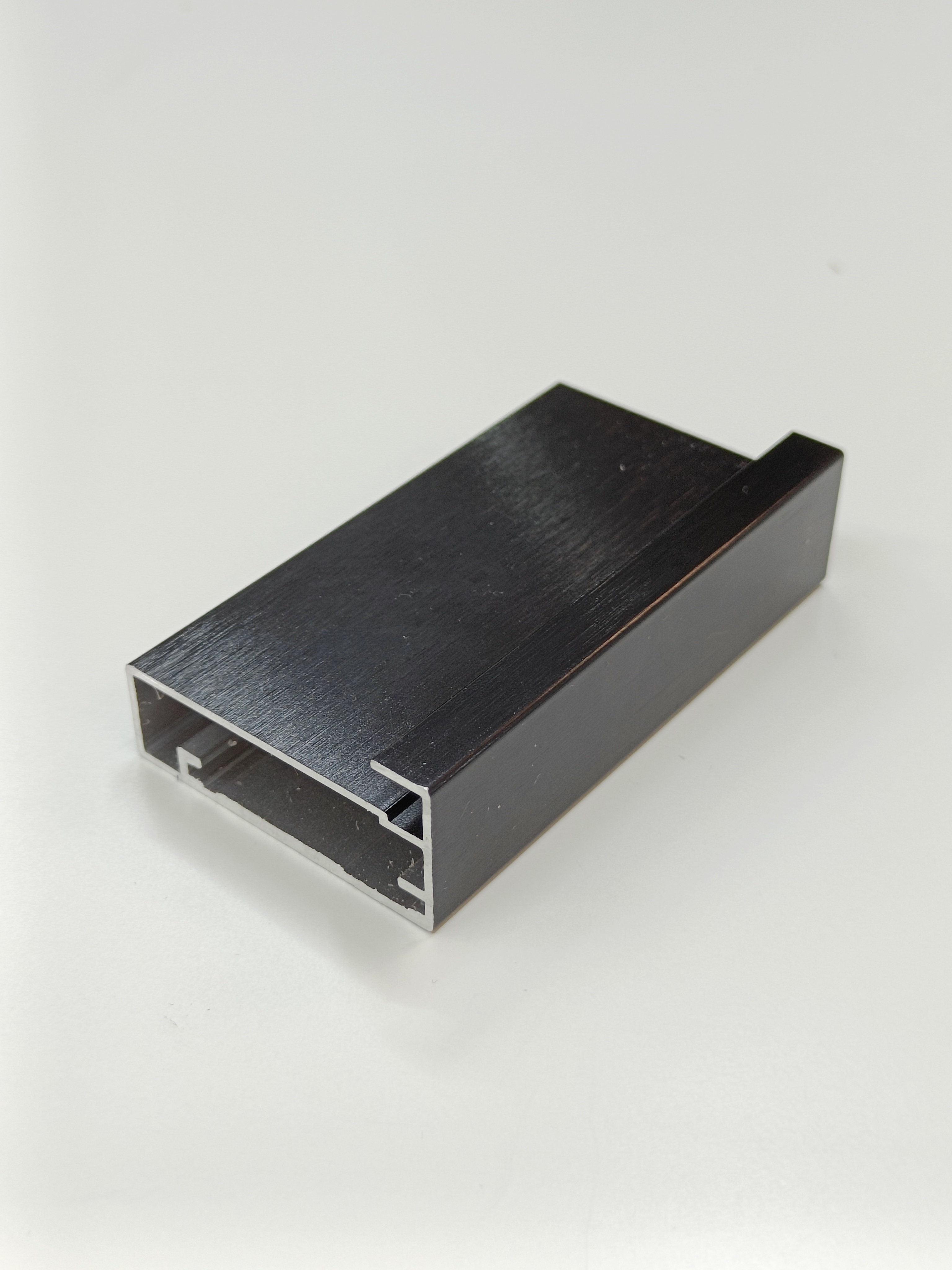 Зеркало в алюминиевой раме 01 Premium Черный Глянец Браш - фото 6