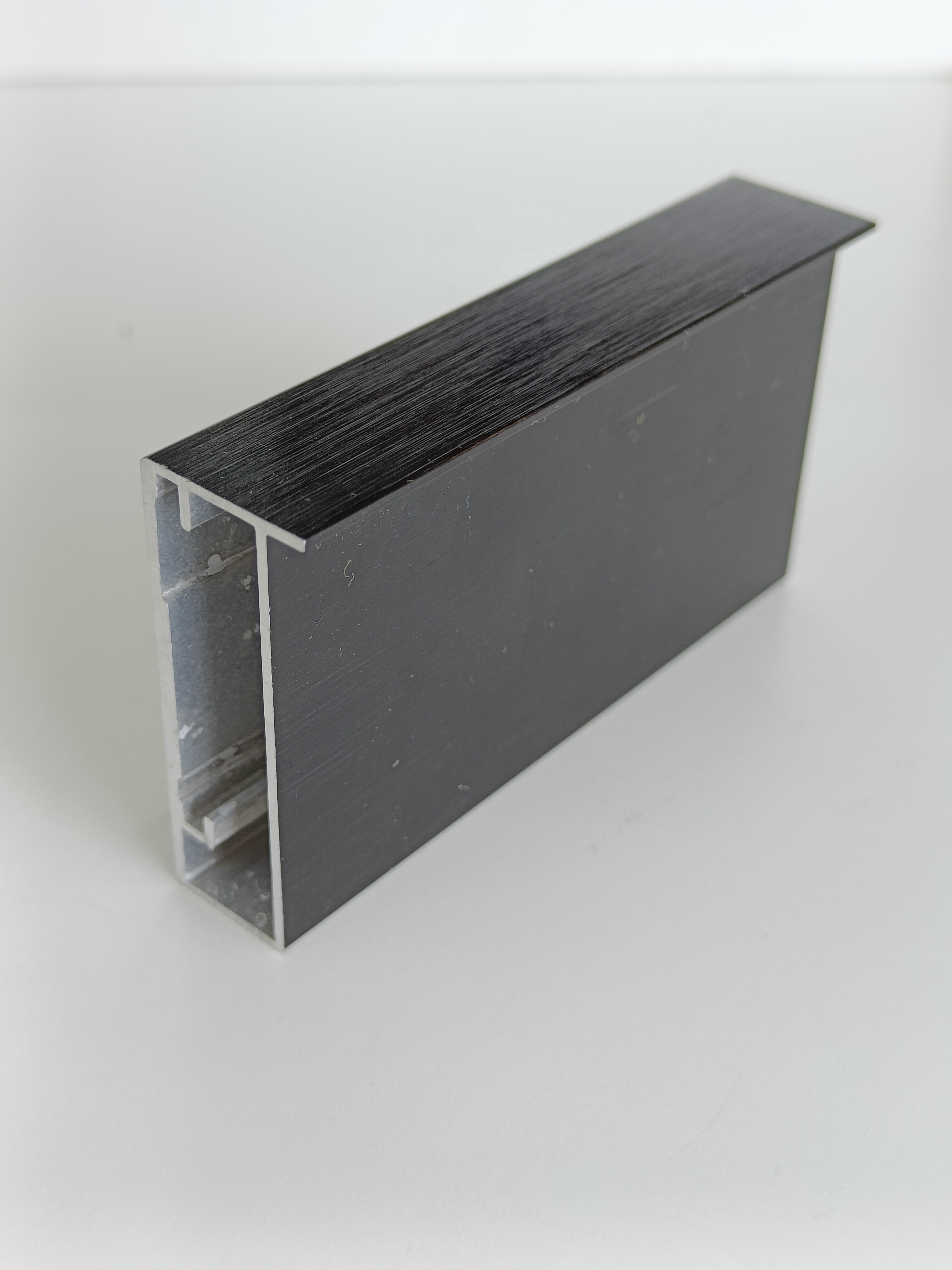 Зеркало в алюминиевой раме 00 Premium Черный Глянец Браш - фото 4