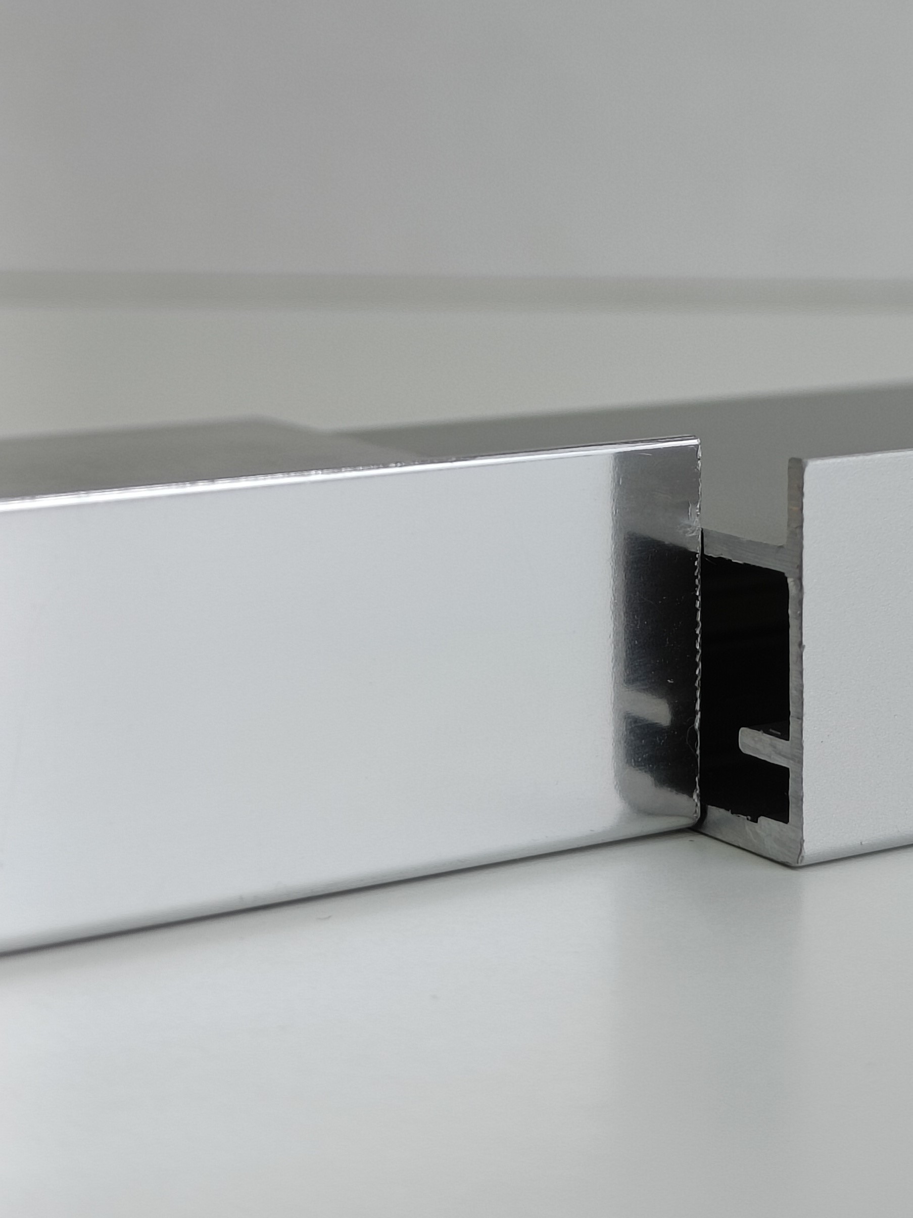 Зеркало в алюминиевой раме 00 Premium Хром - фото 4